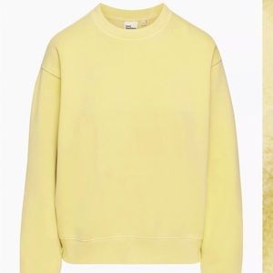 BNWT TNA Cozy Boyfriend Crew, XS in Lemonade